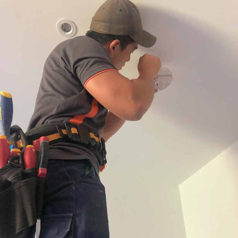 Essential Smoke Alarm Troubleshooting Guide by Kenner Electrics